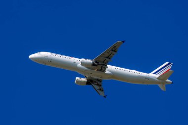 F-GTAM Air France Airbus A321-212 departing from Schiphol Amsterdam Airport netherlands