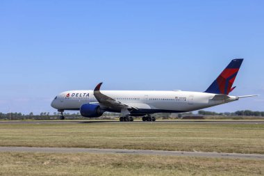 N504DN Airbus A350-900 Delta Air Lines departing from Amsterdam Schiphol Airport at Polderbaan in the Netherlands