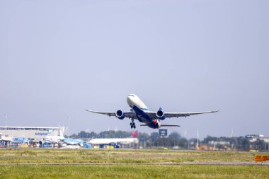 N411DX Delta Air Lines Airbus A330-941 departing from Amsterdam Schiphol Airport the Netherlands