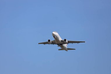 9A-CTN Croatia Airlines Airbus A319-112 departing from Amsterdam Schiphol Airport at Aalsmeerbaan the Netherlands