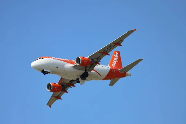 Lqz Easyjet Europe Airbus A319 111 Departing Amsterdam Schiphol Airport — Fotografia de Stock