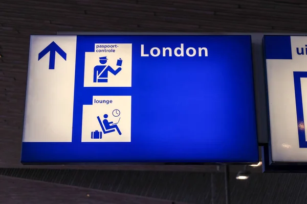 Direction Sign Platform Customs Gate Train London Rotterdam Central Station — Stock Photo, Image