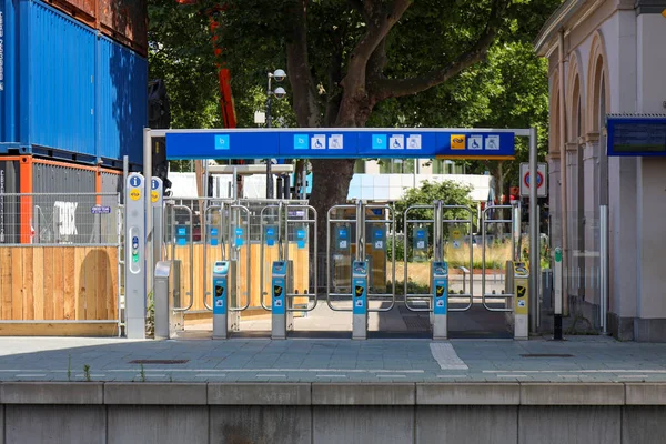 Entrance Gates Ticket Control Zwolle Station Blauwnet Netherlands — 스톡 사진