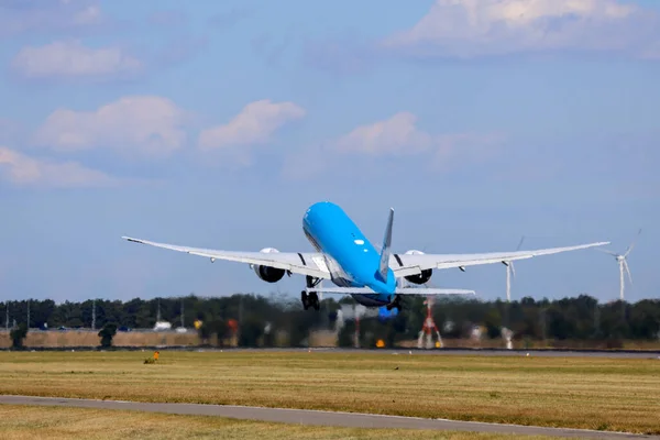 Bvo Boeing 777 300Er Klm Royal Dutch Airlines Departing Amsterdam — стоковое фото