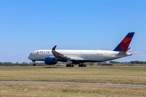 N504Dn Airbus A350 900 Delta Air Lines Departing Amsterdam Schiphol — Foto de Stock