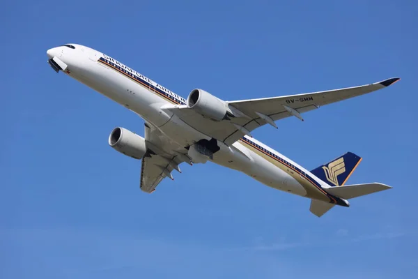 Smm Singapore Airlines Airbus A350 941 Departing Amsterdam Schiphol Airport — Foto de Stock