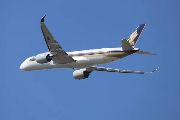 Smm Singapore Airlines Airbus A350 941 Departing Amsterdam Schiphol Airport — Foto de Stock