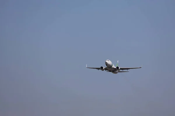 Xry Transavia Boeing 737 7K2 Departing Amsterdam Schiphol Airport Aalsmeerbaan — Stockfoto