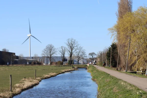 Zuidplaspolder的Moordrecht的Vijfde Tochtweg沿线的水沟 将在Zuidplas建造新的村庄 — 图库照片