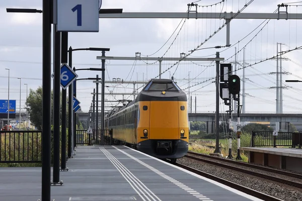 Icm Intercity Trem Chamado Koploper Corre Longo Plataforma Estação Lansingerland — Fotografia de Stock