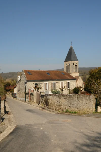 Francja, Kościół mareil sur mauldre — Zdjęcie stockowe