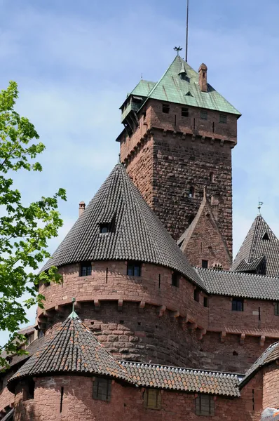 Francia, Haut Koenigsbourg castillo en Alsacia — Foto de Stock