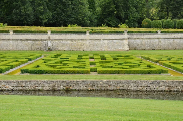 France, French formal garden in the Domaine de Villarceaux — Stock Photo, Image