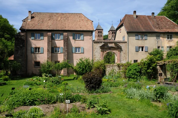 Francia, l'abbazia romana di Murbach in Alsazia — Foto Stock