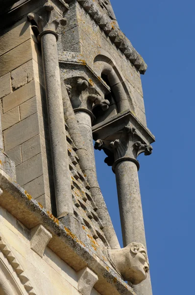 Yvelines, torre de sino da igreja de Vernouillet — Fotografia de Stock