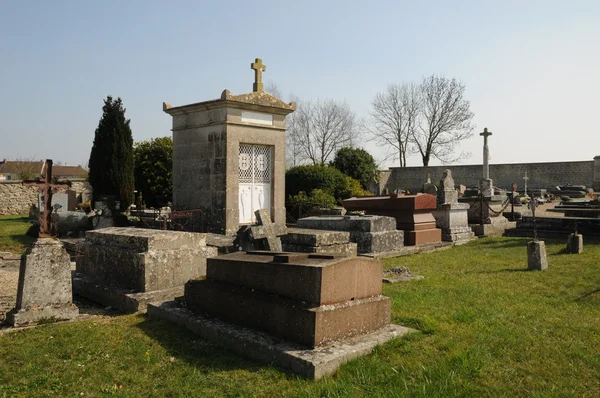 França, o cemitério de Cherence in Val d anabol Oise — Fotografia de Stock