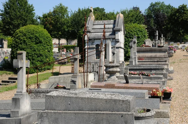 Frankrike, Evecquemonts kirkegård i les Yvelines – stockfoto