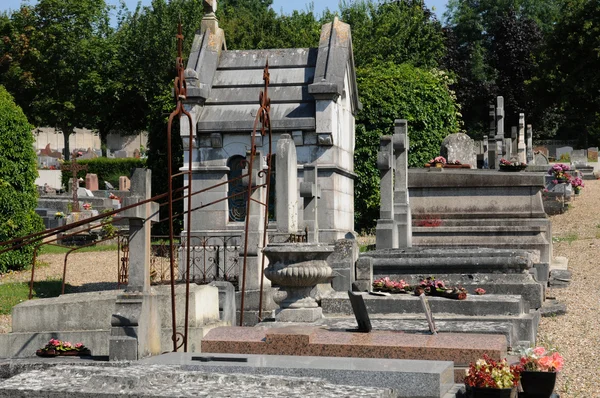 França, o cemitério de Evecquemont in les Yvelines — Fotografia de Stock