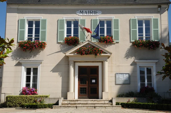 Ile de france, das Rathaus von Thoiry — Stockfoto