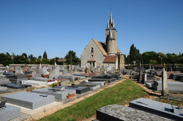 Frankrike, kyrkan saint georges av richebourg — Stockfoto