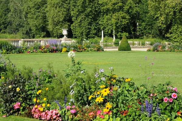 Francia, il giardino del castello di Rambouillet a Les Yvelines — Foto Stock