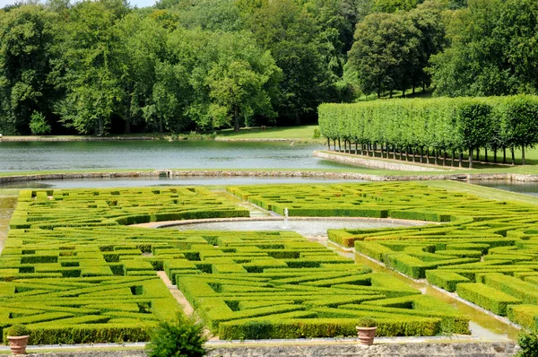 Francia, Jardín formal francés en el Domaine de Villarceaux — Foto de Stock
