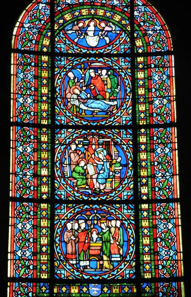 França, vitral na igreja colegial Poissy — Fotografia de Stock