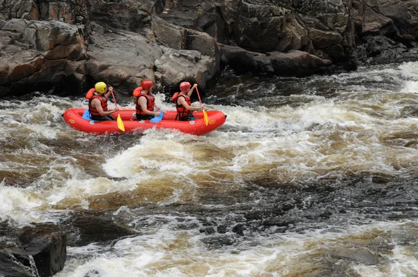 Quebec, kayaker nel Parc du Trou de la F Ligue a Desbiens — Foto Stock