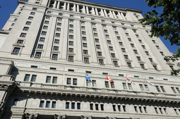 Canadá, edificio de la vida del sol en Montreal —  Fotos de Stock