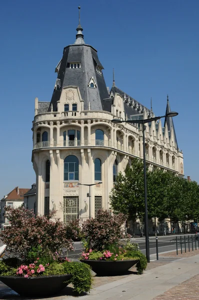 The old post office of Chartres in Eure et Loir, — Stock Photo, Image