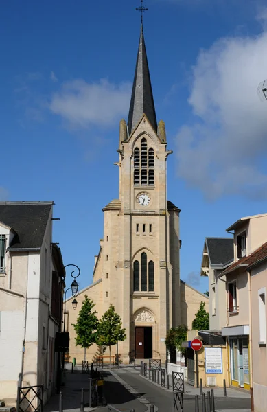 Frankrijk, kerk saint pierre, saint paul in les mureaux — Stockfoto