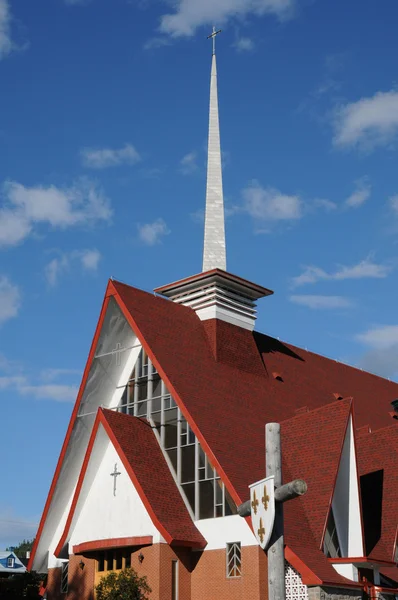 Quebec, the church Sainte Croix in Tadoussac — Stock Photo, Image