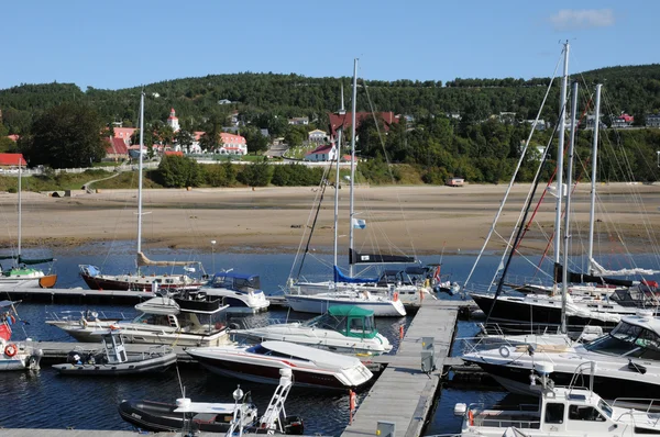 Quebec, barche nel porto di Tadoussac — Foto Stock