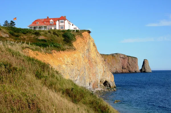 Quebec, the coast of Perce in Gaspesie — Stock Photo, Image