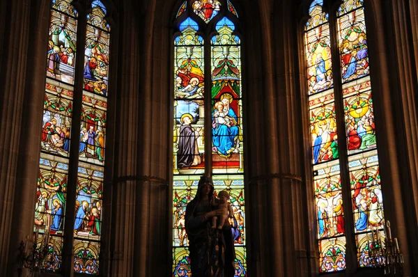 Die Kirche von nogent le roi in eure et loir — Stockfoto