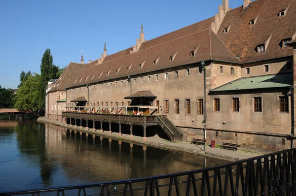 Франция, Эльзас, Ancienne Douane в Страсбурге — стоковое фото