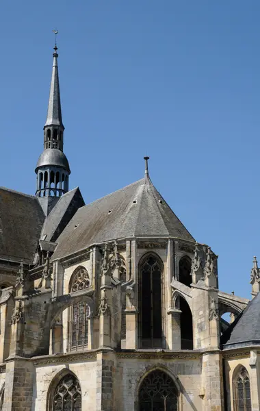 La iglesia de Nogent le Roi en Eure et Loir —  Fotos de Stock