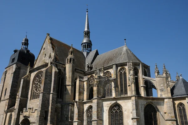 La chiesa di Nogent le Roi in Eure et Loir — Foto Stock