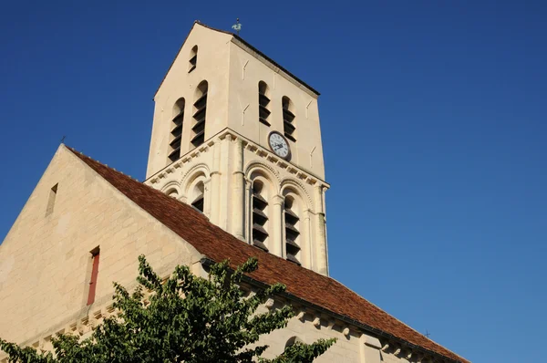 Frankrijk, de kerk van verneuil sur seine — Stockfoto