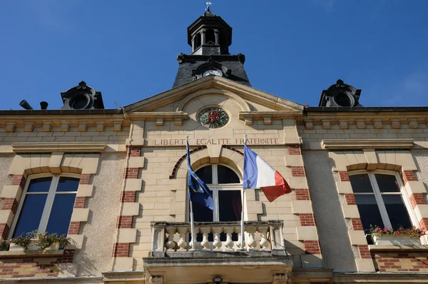 Francia, el ayuntamiento de Jouy Le Moutier — Foto de Stock