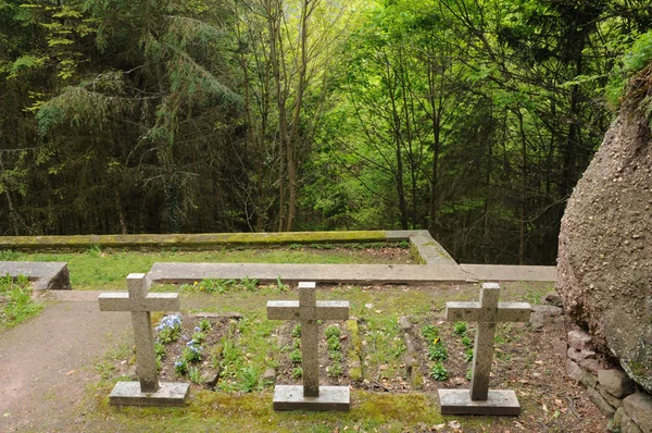 法国公墓的 mont 圣高山反应修道院 — 图库照片