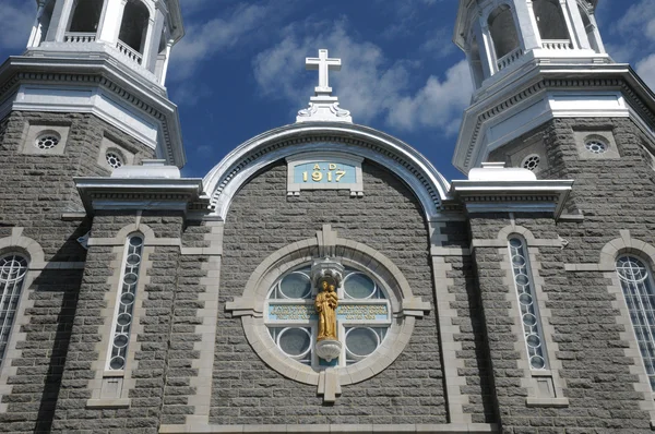 Quebec, the historical church of Louiseville — Stock Photo, Image
