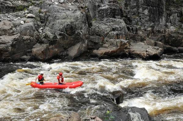 Canada, kayaker in the Parc du Trou de la Fee in Desbiens — Stock Photo, Image