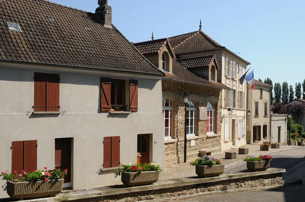 Il villaggio di a les Yvelines Evecquemont — Foto Stock