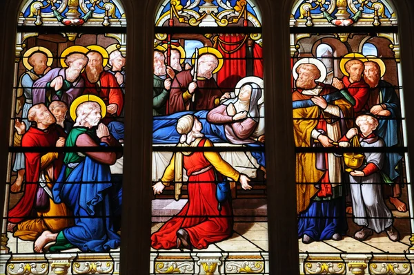 Val d Oise, a antiga igreja de L Isle Adam — Fotografia de Stock