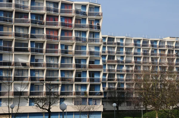 Building in Plaisir in Les Yvelines — Stock Photo, Image