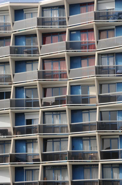 Building in Plaisir in Les Yvelines — Stock Photo, Image