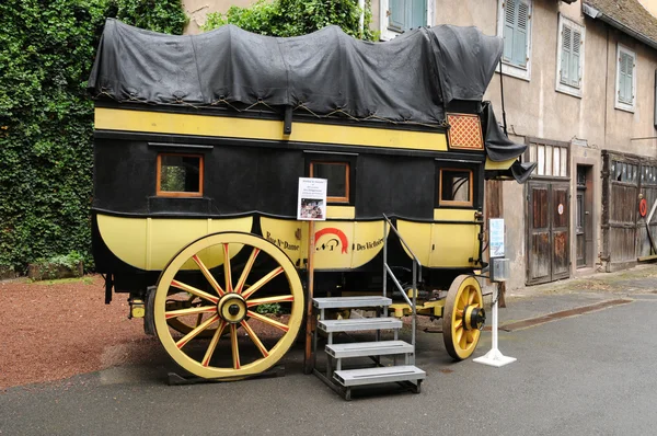 An old coache in Riquewihr in Alsace — Stock Photo, Image