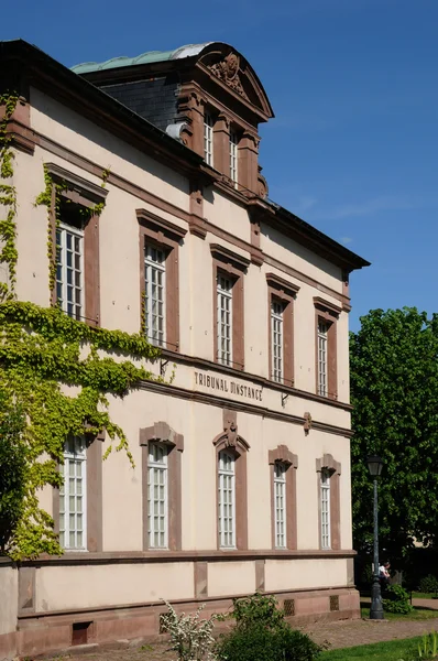 El palacio de justicia de Kaysersberg en Alsacia — Foto de Stock