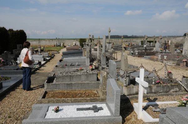 Ile de France, the cemetery of Wy dit Joli Village in Val d Oise — Stock Photo, Image